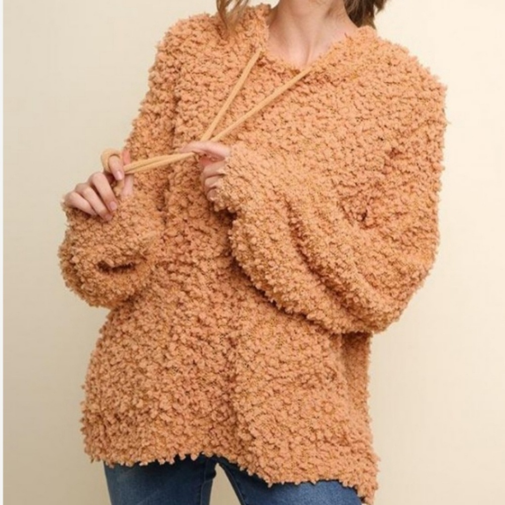 Umgee Young Contemporary Pull Over